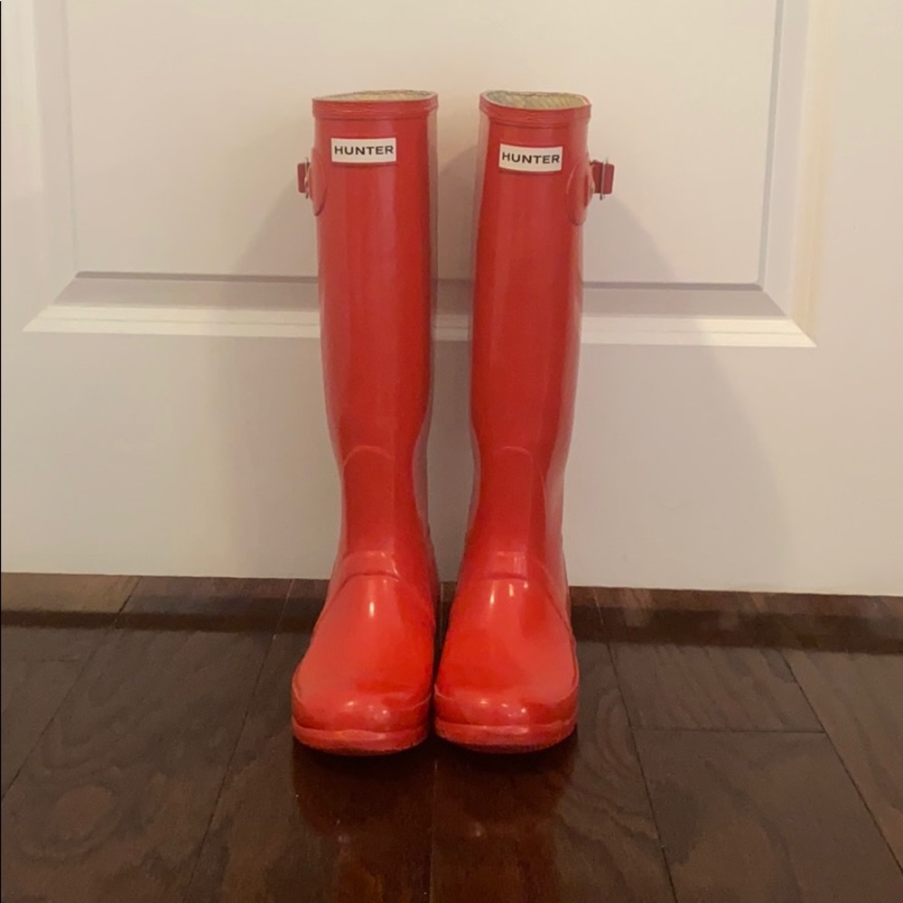 Hunter Tall Gloss Rain Boots - Red